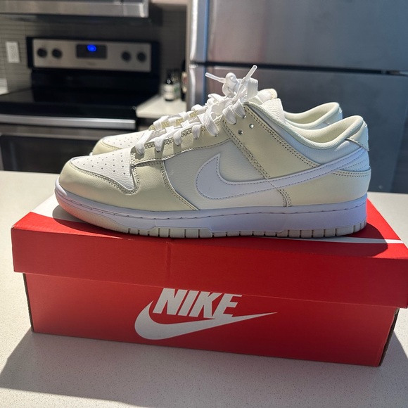 Nike Dunk Low Retro - Picture 4 of 5